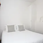 Habitat Parisien - Ponthieu Champs Elysees * 파리