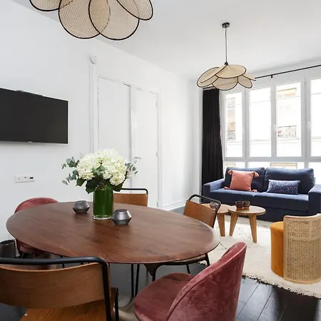아파트 Habitat Parisien - Ponthieu Champs Elysees *