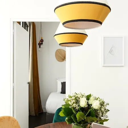 Habitat Parisien - Ponthieu Champs Elysees * Paris