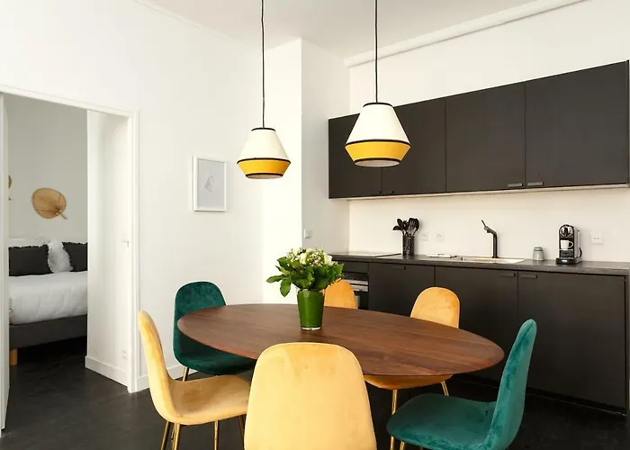 Lägenhet Habitat Parisien - Ponthieu Champs Elysees *