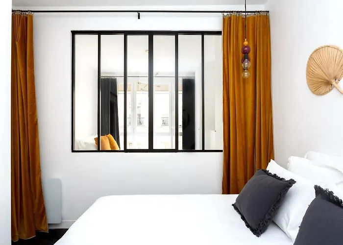 Lägenhet Habitat Parisien - Ponthieu Champs Elysees *