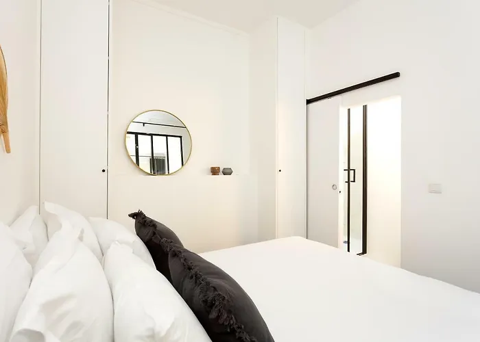 Habitat Parisien - Ponthieu Champs Elysees Lägenhet *