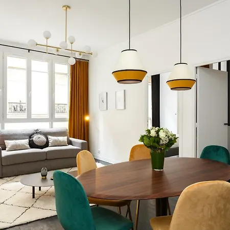 Habitat Parisien - Ponthieu Champs Elysees Apartment